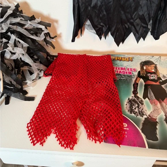 Spirit Cheerless Leader Costume with Red and Black Details‎ - Picture 5 of 7